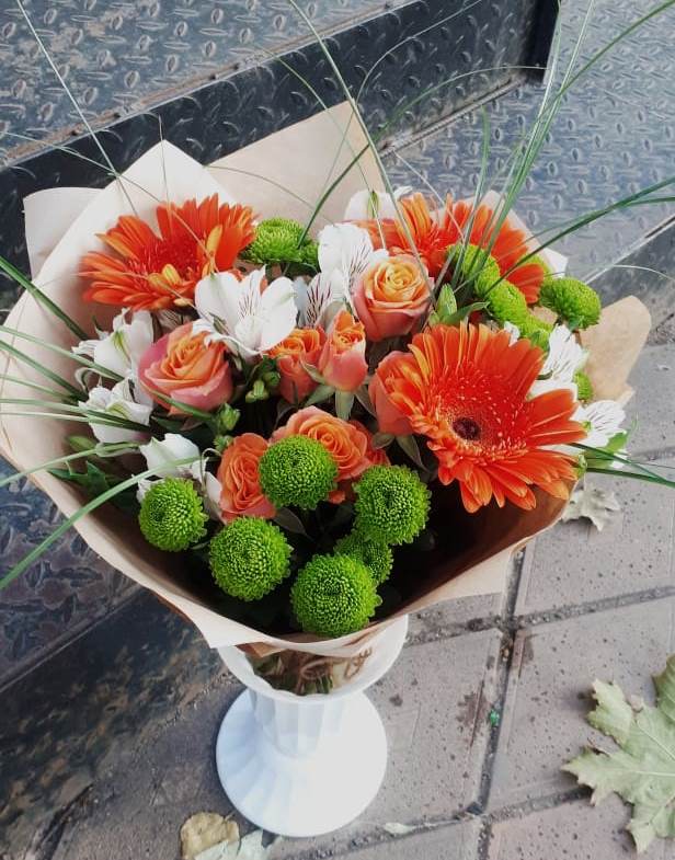Букет цветов из: Герберы, Хризантемы, Альстромерии и Розы в Октябрьский Башкортостан