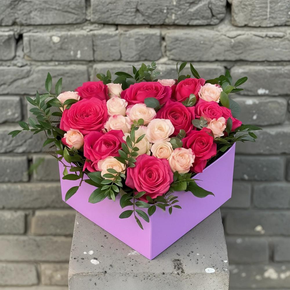 Цветочная композиция из Розы в коробке в Октябрьский Башкортостан