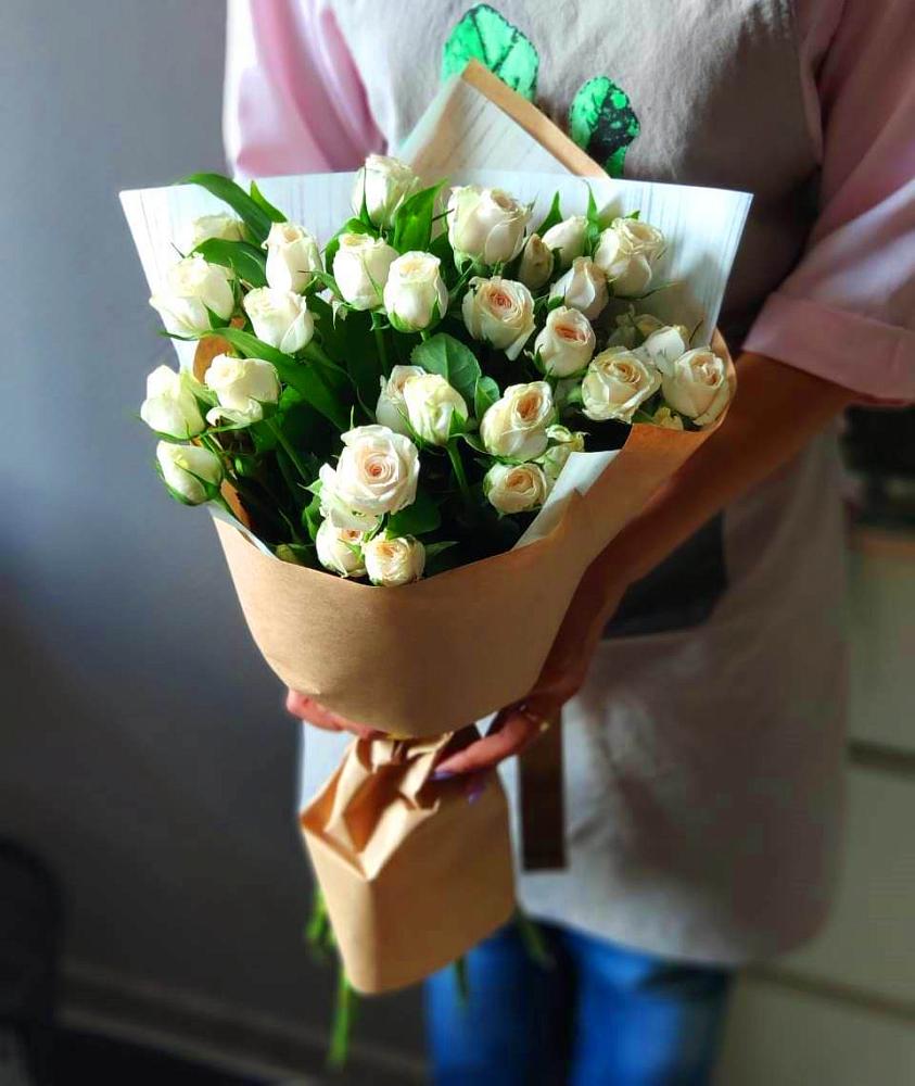 Букет цветов из: Розы в Октябрьский Башкортостан