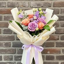 Букет цветов из:  Лизиантусы и Розы #REPLACE_PRED# Октябрьский Башкортостан