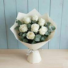 Букет Белые розы в Эвкалипте в Октябрьский Башкортостан