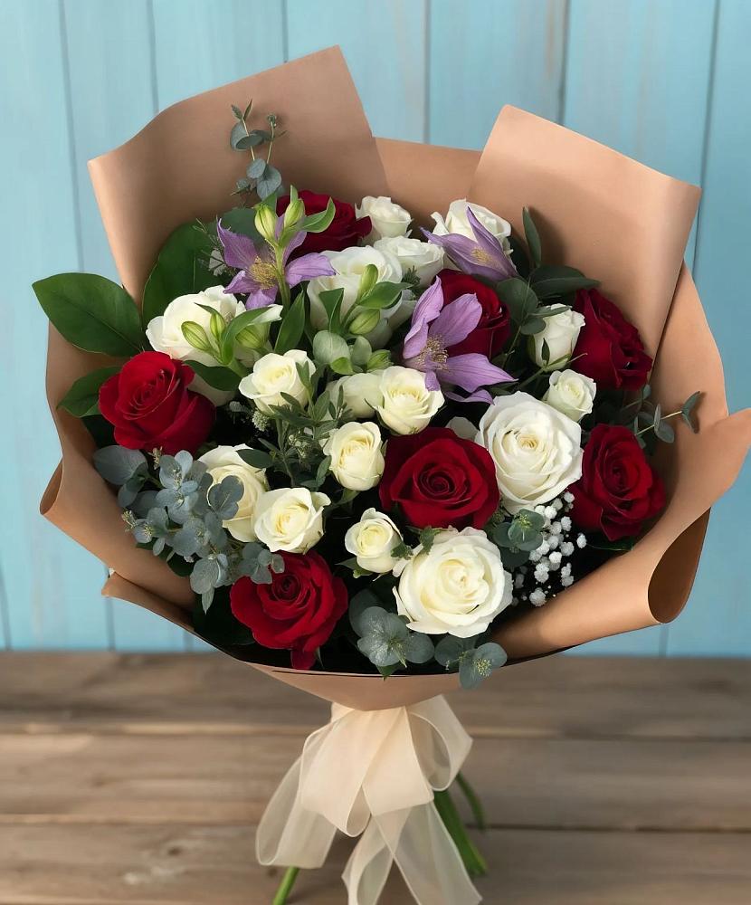 Букет цветов из: Розы и Альстромерии в Октябрьский Башкортостан